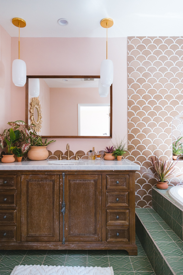 Spa Vibes in our Parents' new bathroom with Benjamin Moore